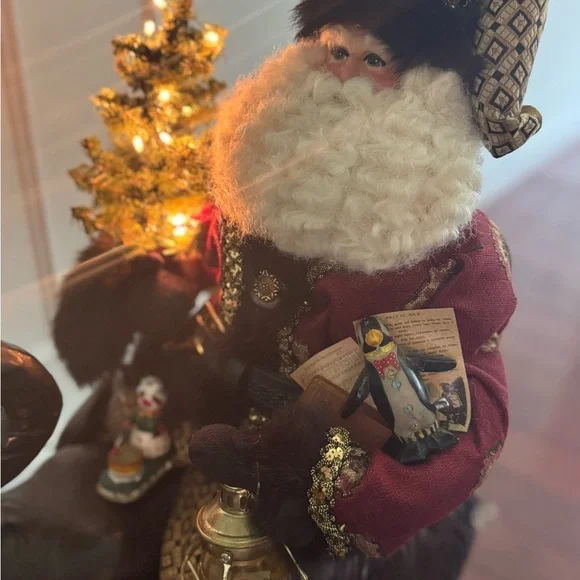 Limited edition Karen Didion light up Santa on elephant - Picture 12 of 13